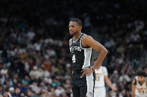 福克斯：我們對雷霆91%的出手都完成了干擾 這是取勝關鍵