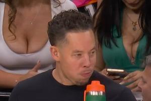 圈米來了！米奇身后的大雷女士是OF博主 粉絲付費可以看更多