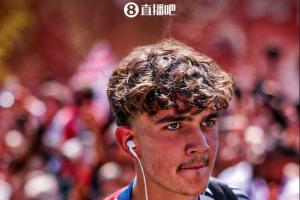 一步步創造歷史！道曼以16歲144天，打破英超最年輕首發紀錄