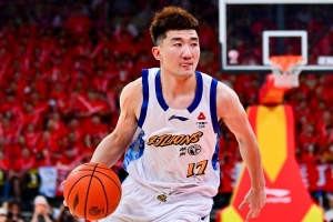 狀態不佳！孫銘徽7投2中&三分4中1得到5分2板3助 正負值-7