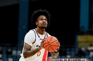 媒體人：古德溫的表現無可挑剔 他壓過洛夫頓成了上海的第一外援
