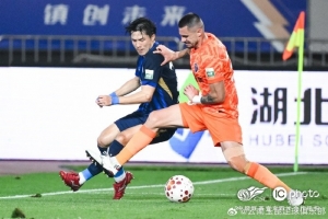 武漢三鎮vs云南玉昆 比賽圖集